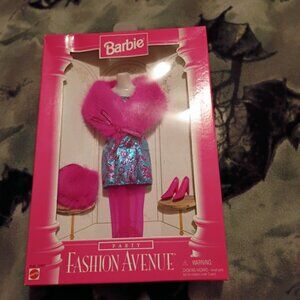 Barbie fashion avenue party time outfit